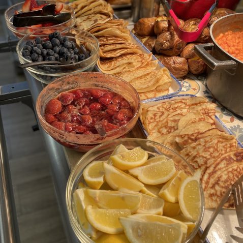 pancakes and toppings