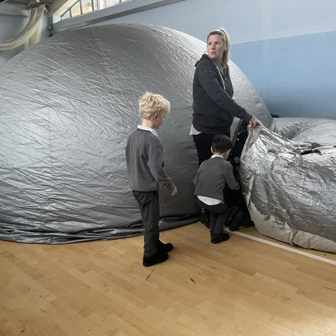 children going Into the learning dome
